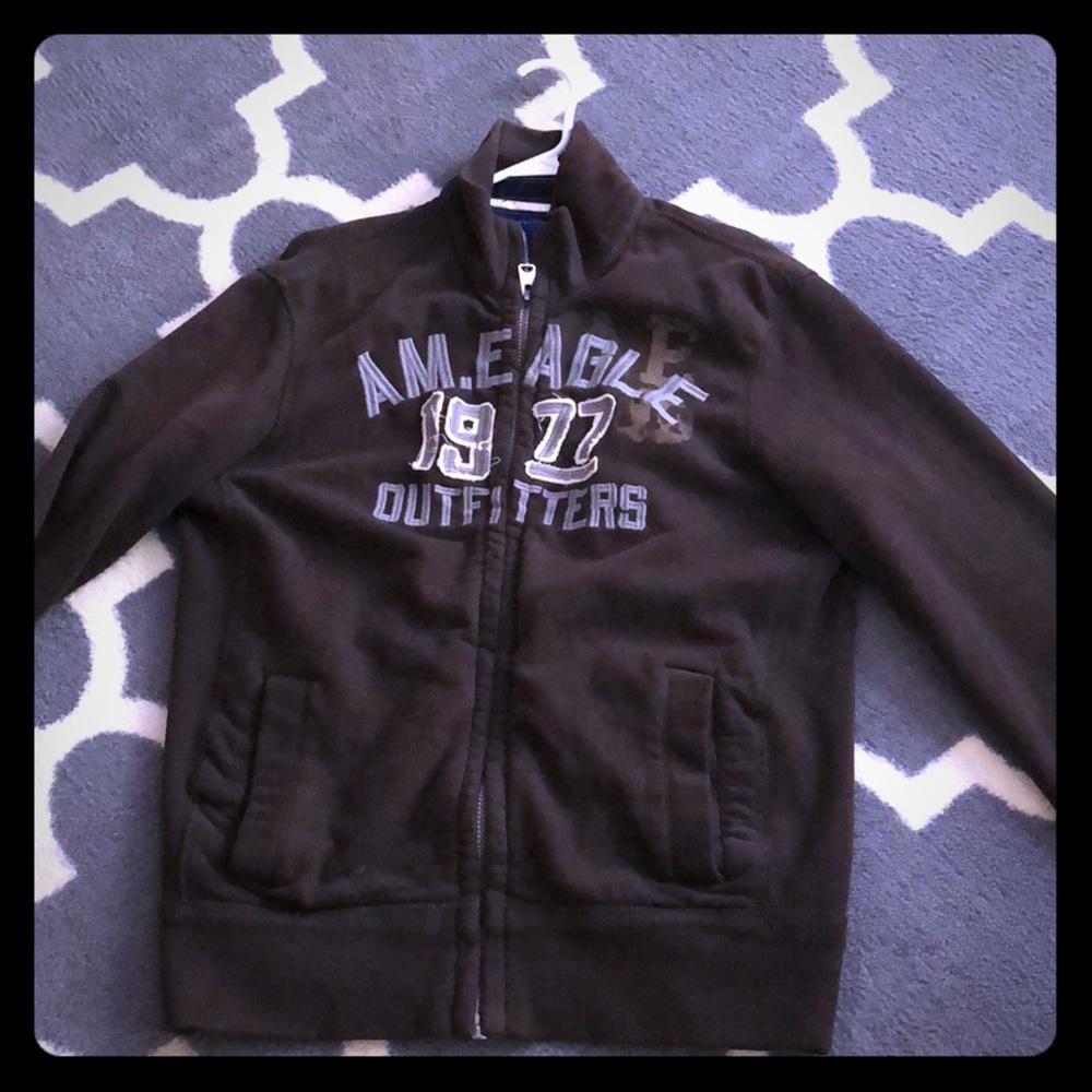 Men’s American eagle zip up jacket size large GU